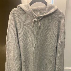 Women’s Hooded Sweater